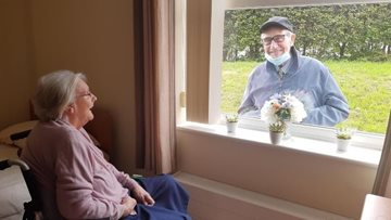 True love through a window at Tameside care home